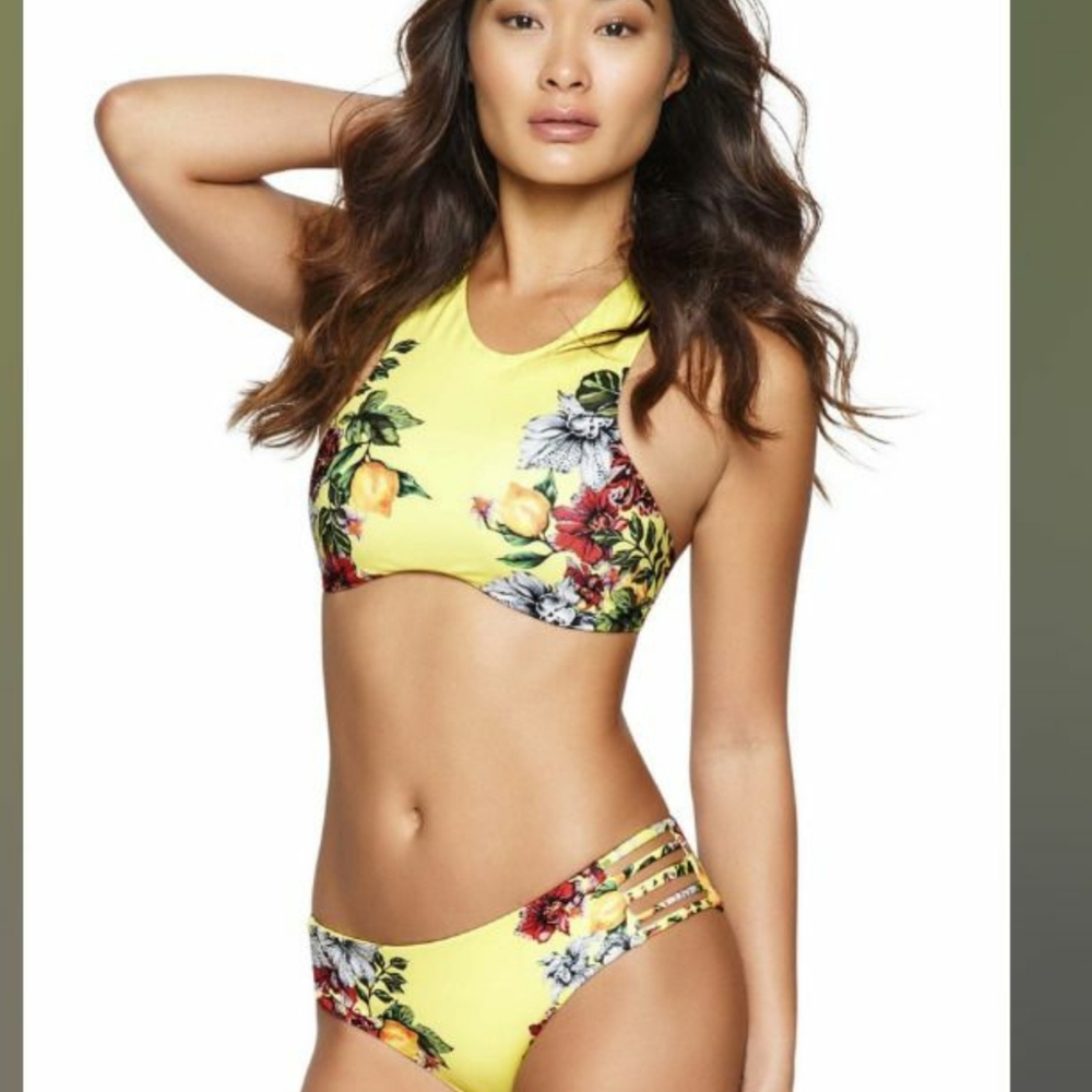 AGUA BENDITA BIKINI TOP size small